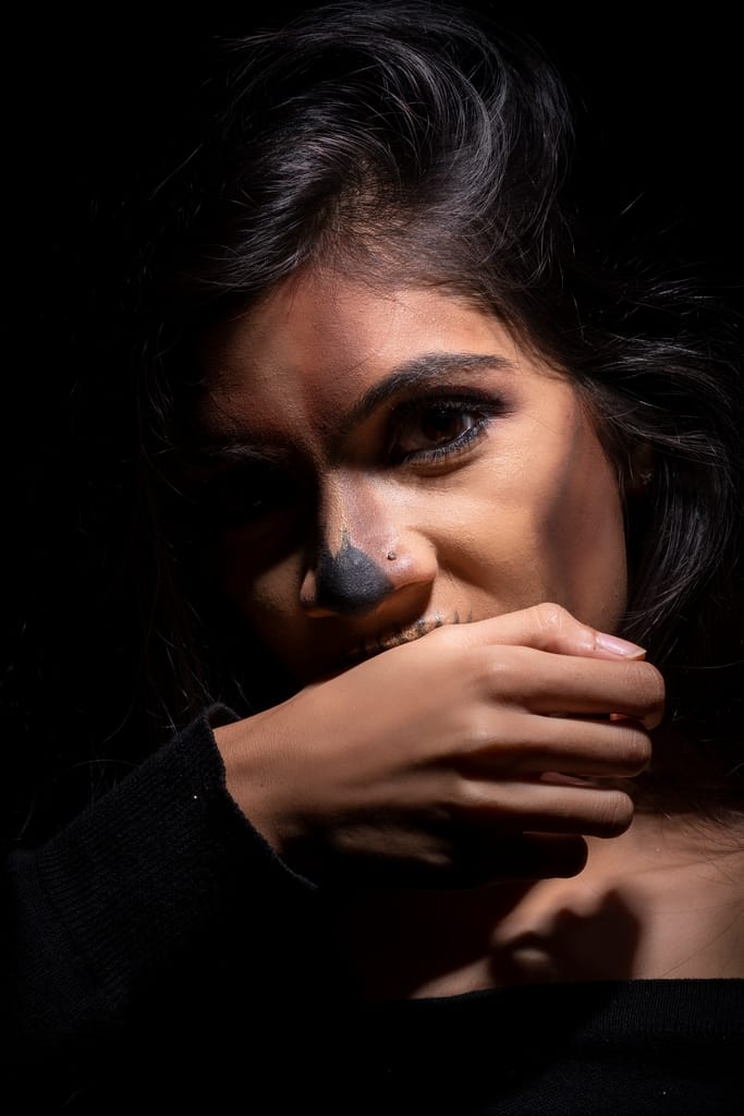 Recreate Skull Boss Babe Makeup a Halloween Classic in 7 easy steps