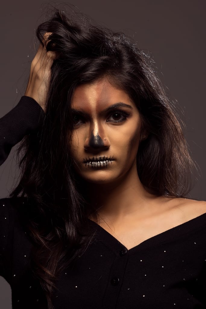 Recreate Skull Boss Babe Makeup a Halloween Classic in 7 easy steps