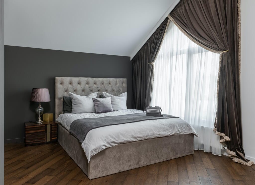 How to make a small room look bigger?
