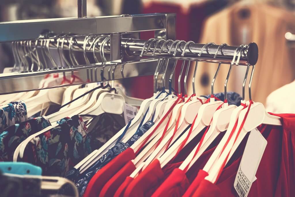 Merchandising – Get noticed!