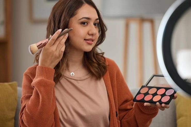 The Ultimate Guide to Best Makeup Techniques for Aspiring Artists 