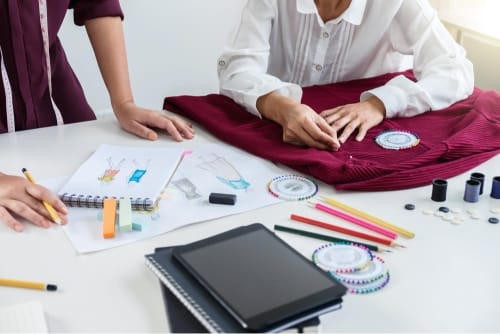 skills required to become a fashion designer
